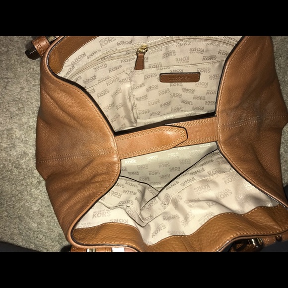 Tan MK bag! - Picture 3 of 4